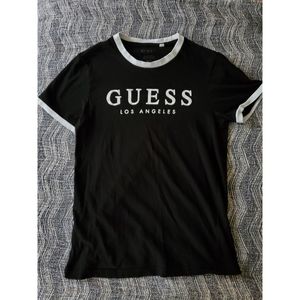 Guess Tshirt